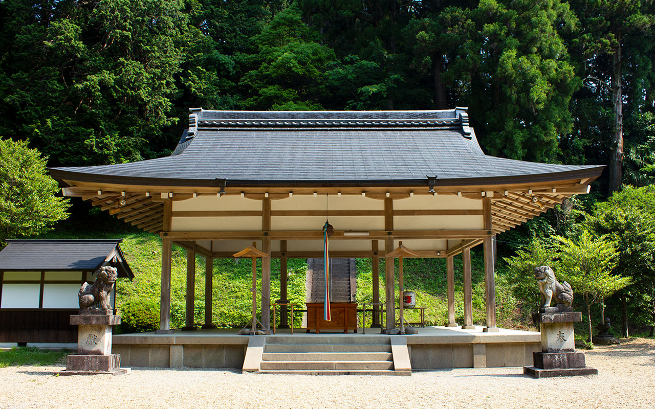 御導きの神 八咫烏神社